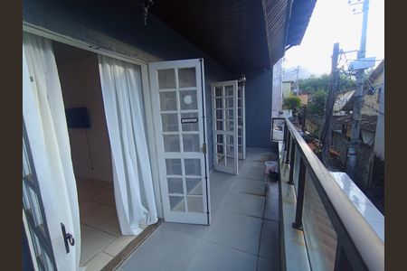 Casa para alugar com 240m², 2 quartos e sem vaga Casa para alugar com 240m², 2 quartos e sem vagaSacada dos quartos