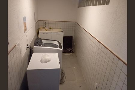 Casa para alugar com 240m², 2 quartos e sem vaga Casa para alugar com 240m², 2 quartos e sem vagaÁrea de Serviço