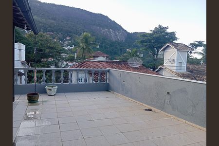 Casa para alugar com 240m², 2 quartos e sem vaga Casa para alugar com 240m², 2 quartos e sem vagaÁrea externa