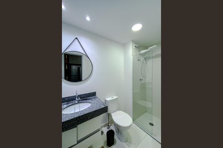 Banheiro de kitnet/studio para alugar com 1 quarto, 25m² em Vila Prudente, São Paulo