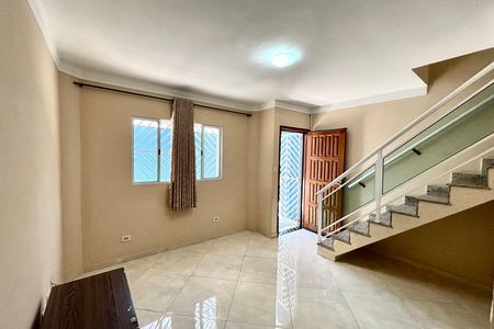 Sala de casa para alugar com 2 quartos, 67m² em Vila Paranagua, São Paulo