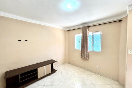 Sala de casa para alugar com 2 quartos, 67m² em Vila Paranagua, São Paulo
