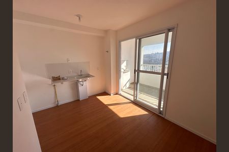 Sala/Cozinha de apartamento para alugar com 2 quartos, 37m² em Vila das Belezas, São Paulo