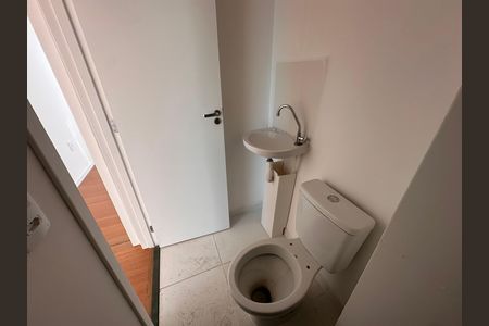 Apartamento para alugar com 37m², 2 quartos e sem vaga Apartamento para alugar com 37m², 2 quartos e sem vagaBanheiro