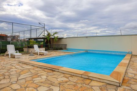 Apartamento para alugar com 54m², 2 quartos e 1 vaga Apartamento para alugar com 54m², 2 quartos e 1 vagaÁrea comum - Piscina