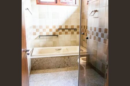 Casa para alugar com 196m², 3 quartos e 4 vagas