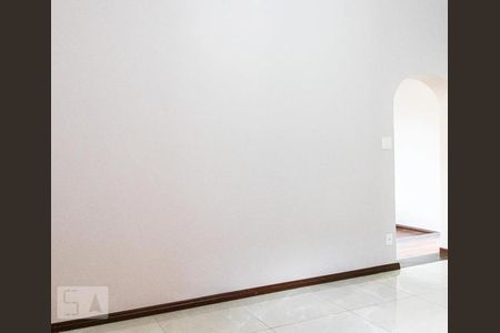 Sala de casa para alugar com 3 quartos, 196m² em Jaraguá, Belo Horizonte