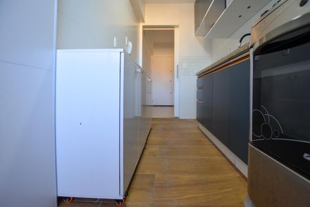 COZINHA de apartamento para alugar com 2 quartos, 58m² em Jardim Esmeralda, São Paulo