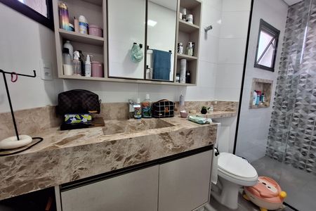Apartamento à venda com 70m², 3 quartos e 2 vagas Apartamento à venda com 70m², 3 quartos e 2 vagasBanheiro da Suíte
