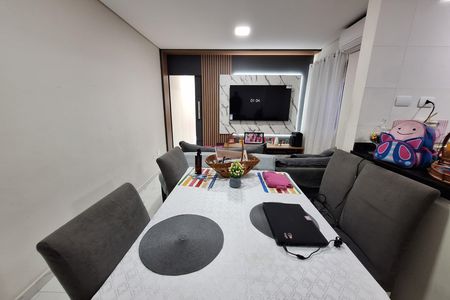 Apartamento à venda com 70m², 3 quartos e 2 vagas Apartamento à venda com 70m², 3 quartos e 2 vagasSala de Jantar