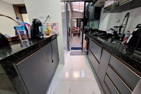 Apartamento à venda com 70m², 3 quartos e 2 vagas Apartamento à venda com 70m², 3 quartos e 2 vagasCozinha