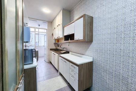 Apartamento para alugar com 90m², 2 quartos e sem vagaCozinha 