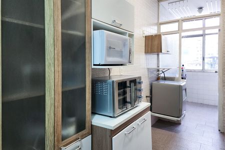 Apartamento para alugar com 90m², 2 quartos e sem vagaCozinha 