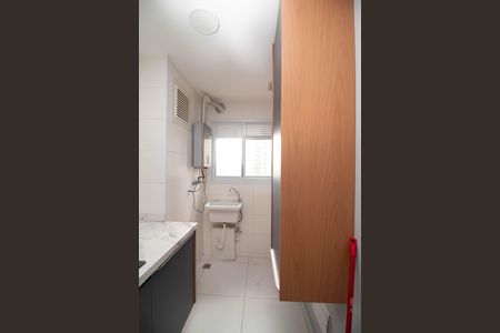 Apartamento para alugar com 67m², 2 quartos e 1 vagaÁrea de Serviço