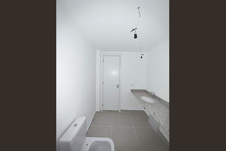 Apartamento à venda com 155m², 3 quartos e 2 vagas Apartamento à venda com 155m², 3 quartos e 2 vagasBanheiro da Suíte 1