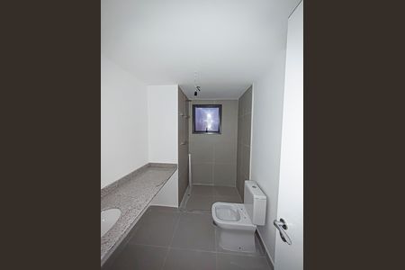 Apartamento à venda com 155m², 3 quartos e 2 vagas Apartamento à venda com 155m², 3 quartos e 2 vagasBanheiro da Suíte 1