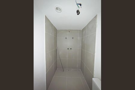 Apartamento à venda com 155m², 3 quartos e 2 vagas Apartamento à venda com 155m², 3 quartos e 2 vagasBanheiro da Suíte 2