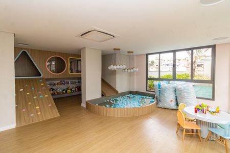 Apartamento à venda com 155m², 3 quartos e 2 vagas Apartamento à venda com 155m², 3 quartos e 2 vagasÁrea comum - Brinquedoteca