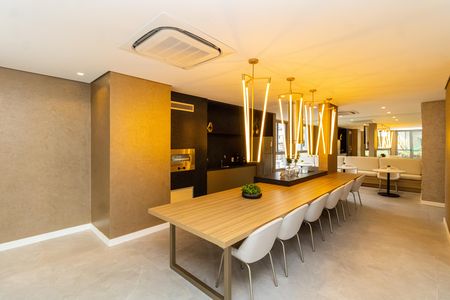 Apartamento à venda com 155m², 3 quartos e 2 vagas Apartamento à venda com 155m², 3 quartos e 2 vagasÁrea comum - Salão de Gourmet