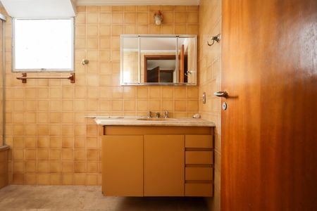 Apartamento para alugar com 160m², 3 quartos e 2 vagas Apartamento para alugar com 160m², 3 quartos e 2 vagasBanheiro Suíte