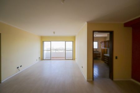 Apartamento para alugar com 160m², 3 quartos e 2 vagas Apartamento para alugar com 160m², 3 quartos e 2 vagasSala