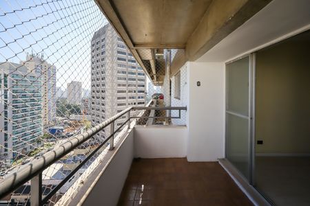 Apartamento para alugar com 160m², 3 quartos e 2 vagas Apartamento para alugar com 160m², 3 quartos e 2 vagasVaranda Sala