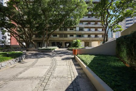 Apartamento para alugar com 160m², 3 quartos e 2 vagas Apartamento para alugar com 160m², 3 quartos e 2 vagasÁrea comum
