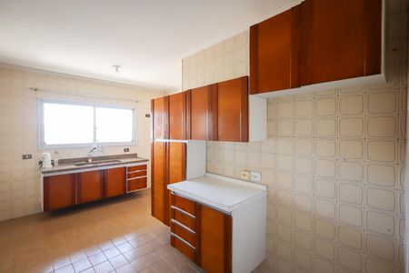 Apartamento para alugar com 160m², 3 quartos e 2 vagas Apartamento para alugar com 160m², 3 quartos e 2 vagasCozinha