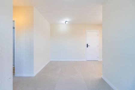Apartamento para alugar com 2 quartos, 64m² em Alphaville Empresarial, Barueri