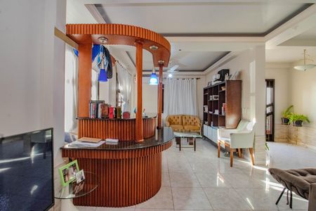 Sala de casa para alugar com 2 quartos, 280m² em Jardim Dona Leopoldina, Porto Alegre