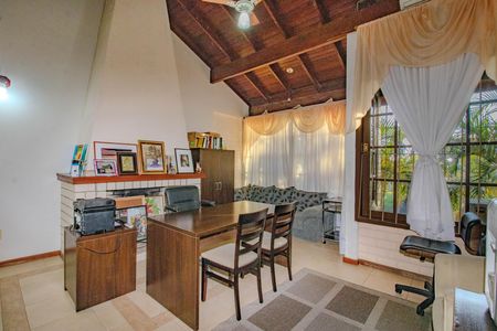 Casa à venda com 280m², 2 quartos e 2 vagas Casa à venda com 280m², 2 quartos e 2 vagasSala Íntima