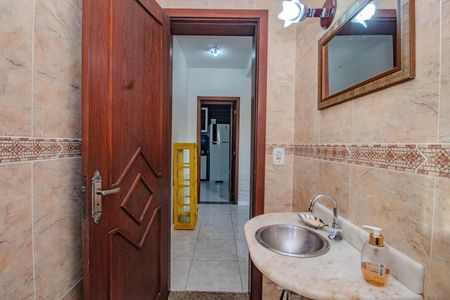 Casa à venda com 280m², 2 quartos e 2 vagas Casa à venda com 280m², 2 quartos e 2 vagasLavabo