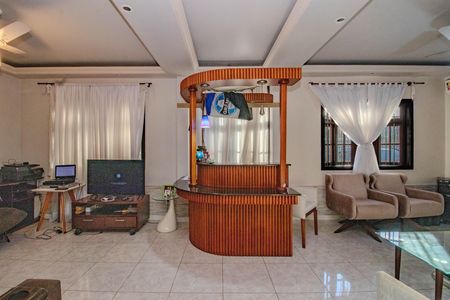 Sala de casa para alugar com 2 quartos, 280m² em Jardim Dona Leopoldina, Porto Alegre