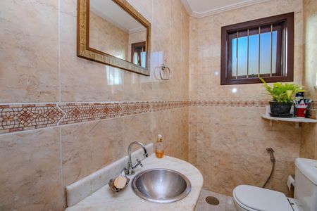 Casa à venda com 280m², 2 quartos e 2 vagas Casa à venda com 280m², 2 quartos e 2 vagasLavabo