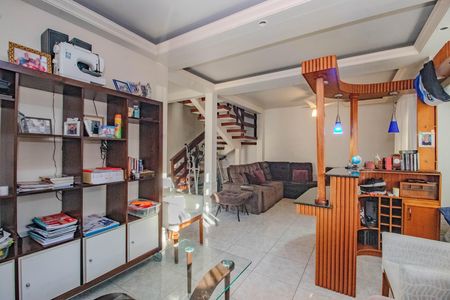 Sala de casa para alugar com 2 quartos, 280m² em Jardim Dona Leopoldina, Porto Alegre