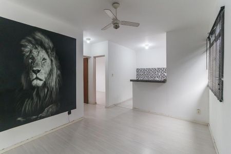 Sala de casa de condomínio para alugar com 2 quartos, 52m² em Jundiapeba, Mogi das Cruzes