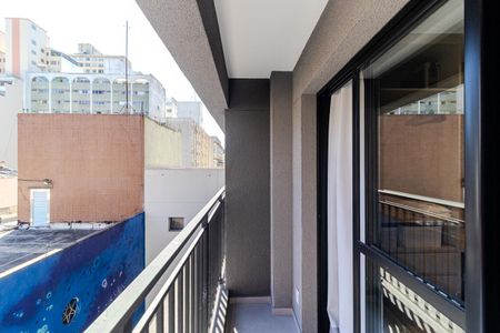 Studio para alugar com 46m², 1 quarto e sem vaga Studio para alugar com 46m², 1 quarto e sem vagaVaranda