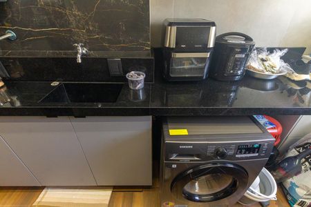 Apartamento à venda com 80m², 2 quartos e 1 vagaCozinha e Área de Serviço