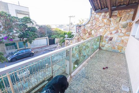 varanda de casa à venda com 4 quartos, 360m² em Santa Amelia, Belo Horizonte