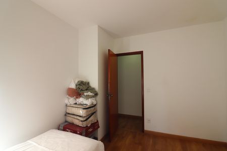 Apartamento à venda com 77m², 2 quartos e 1 vagaQuarto 2