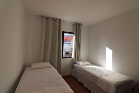 Apartamento à venda com 77m², 2 quartos e 1 vagaQuarto 2