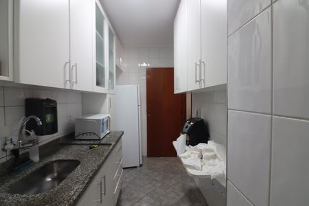 Cozinha e Área de Serviço de apartamento para alugar com 2 quartos, 77m² em Vila Euclides, São Bernardo do Campo