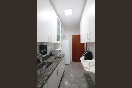 Apartamento à venda com 77m², 2 quartos e 1 vagaCozinha e Área de Serviço