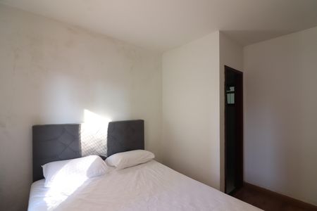Apartamento à venda com 77m², 2 quartos e 1 vagaQuarto 1 - Suíte