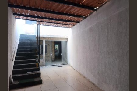 Casa para alugar com 170m², 2 quartos e 1 vaga Casa para alugar com 170m², 2 quartos e 1 vagaGaragem