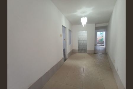 Casa para alugar com 170m², 2 quartos e 1 vaga Casa para alugar com 170m², 2 quartos e 1 vagaSala