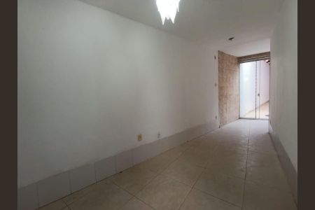 Casa para alugar com 170m², 2 quartos e 1 vaga Casa para alugar com 170m², 2 quartos e 1 vagaSala