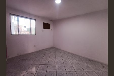 Casa para alugar com 170m², 2 quartos e 1 vaga Casa para alugar com 170m², 2 quartos e 1 vagaQuarto 2- Casa de cima