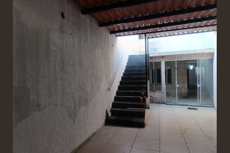 Casa para alugar com 170m², 2 quartos e 1 vaga Casa para alugar com 170m², 2 quartos e 1 vagaGaragem