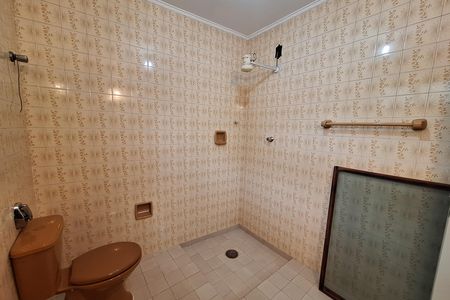 Casa para alugar com 143m², 3 quartos e 3 vagas Casa para alugar com 143m², 3 quartos e 3 vagasBanheiro da Suíte